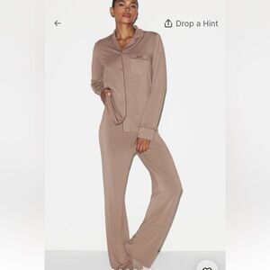 Skims Women's Fossil Sleepwear Long Sleeve Button Up Set Medium